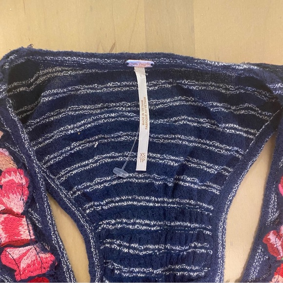 Free People Navy Tank Top with White stripes and Flower Appliqué - XS - Picture 3 of 4